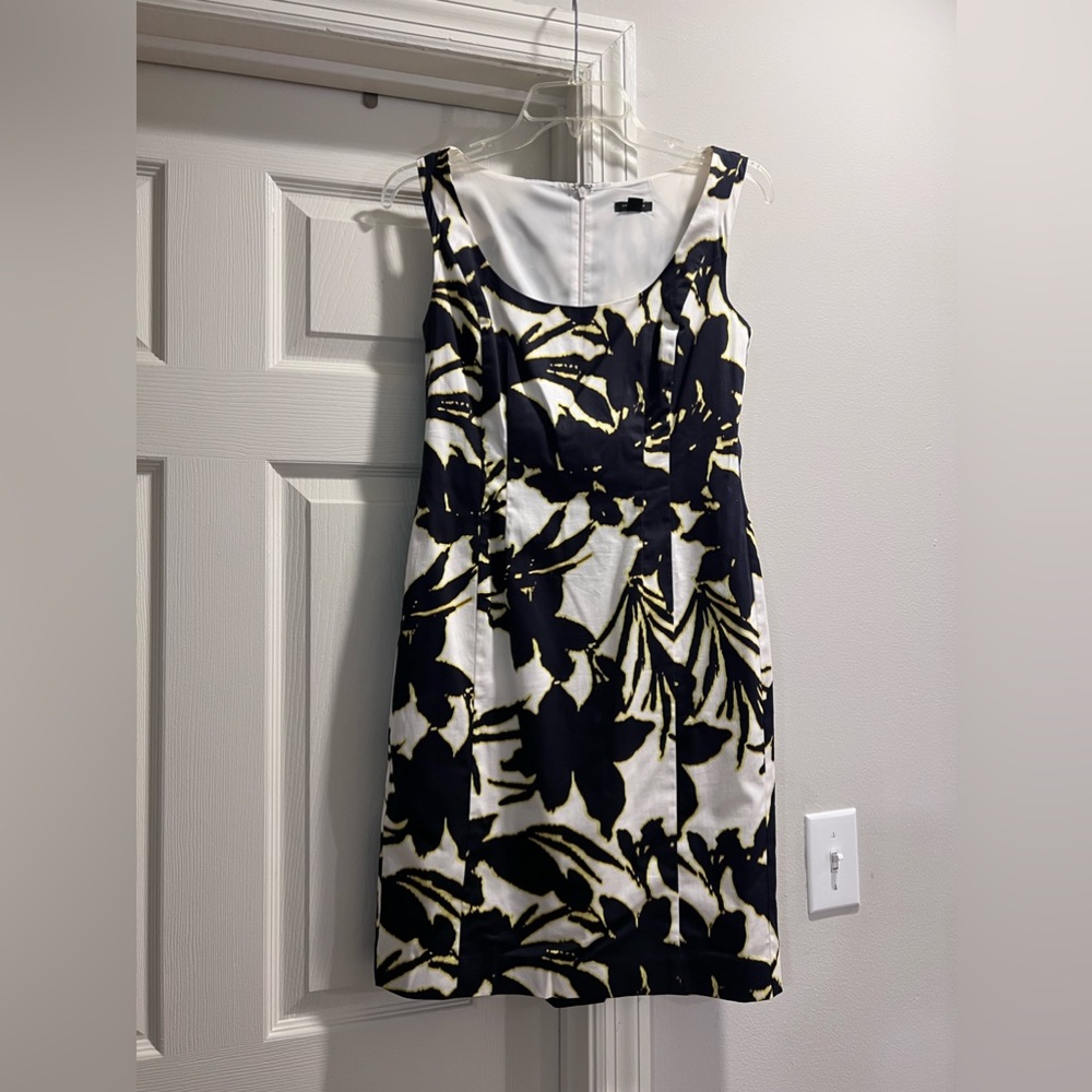 Ann Taylor Floral Dress Size 0